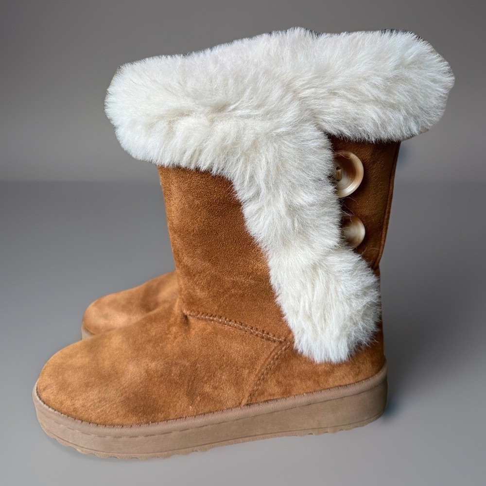 SO Brown Boots Faux‎ Suede Faux Fur Button Accent Winter Sophia Chestnut Size 1